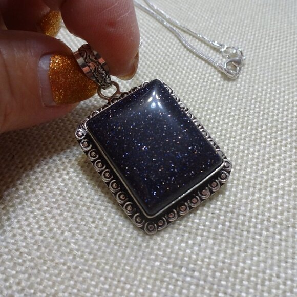 Stunning BLUE SUNSTONE Handmade Sterling 925 Pendant/Chain #653C - Picture 1 of 3